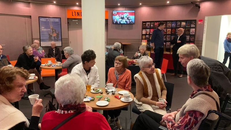 koffie-na-het-toneel-in-de-schalmjpg