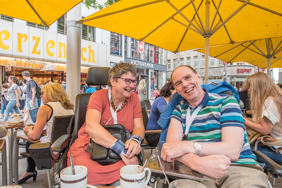 Vrijwilliger Bij Een Kleinschalige Vakantie Van De Zonnebloem - De ...